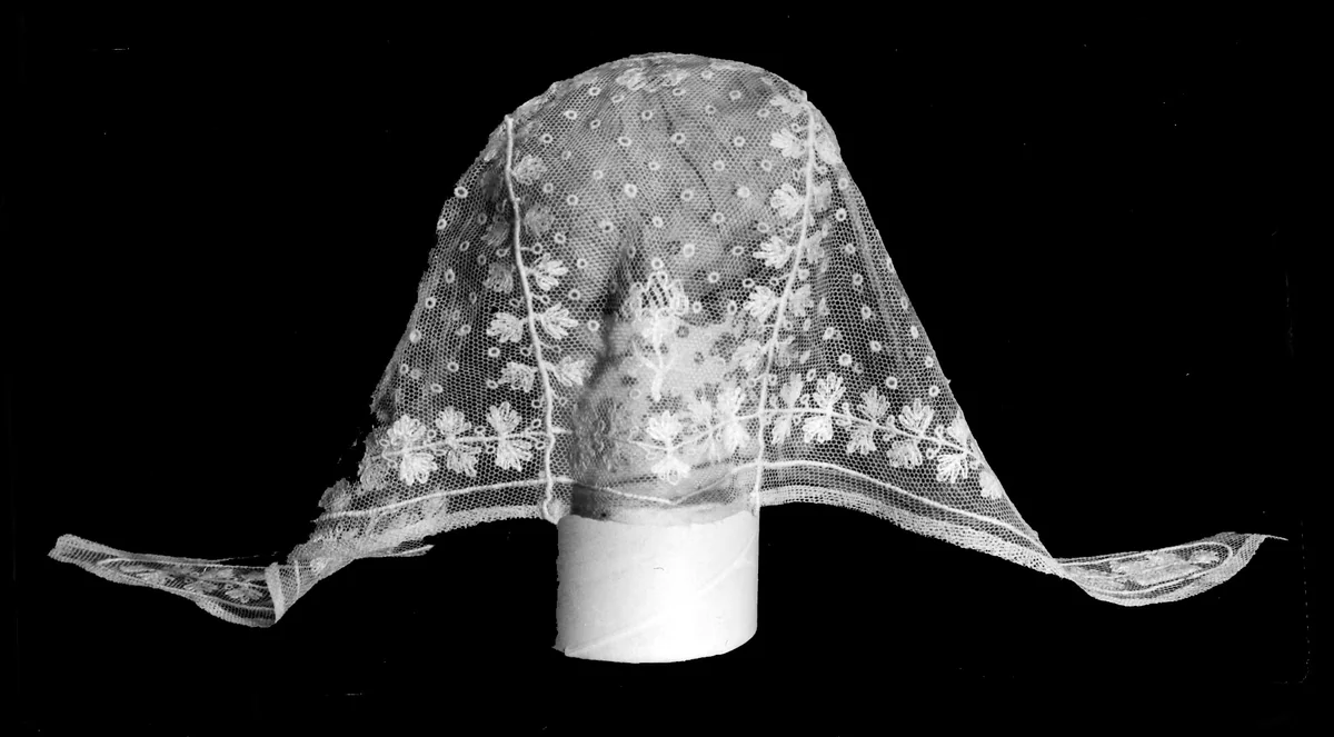 Child's Cap or Bonnet by Europe or United States, textile, 1825-1850