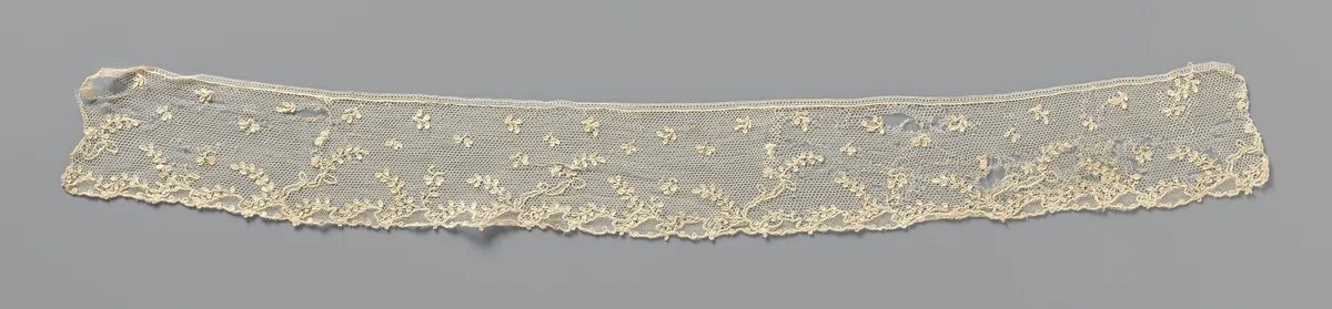 Strook naaldkant met golvende bladerrank by anonymous, other, 1770-1785