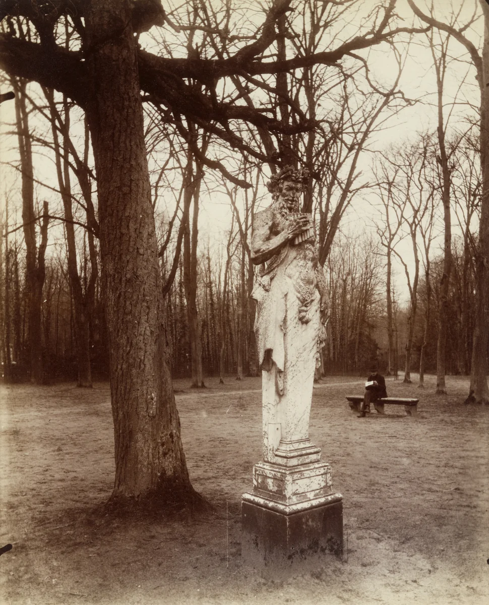 Versailles, parc by Eugène Atget, photograph, 1906