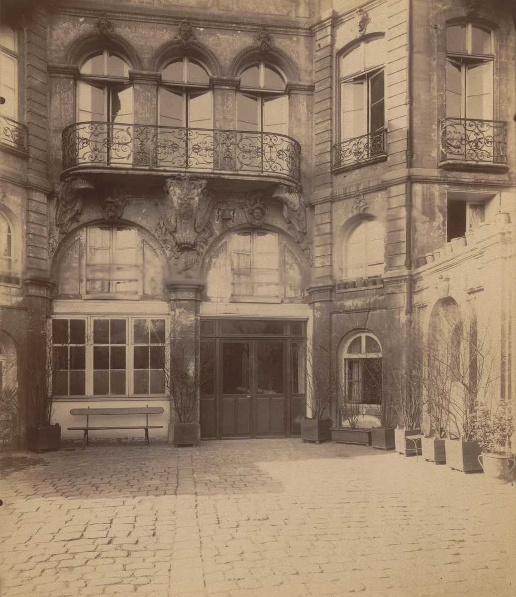Balcon. 27 rue Lhomond by Eugène Atget, photograph, 1901