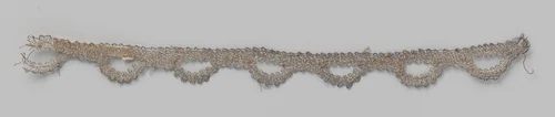 Strook zilverkant met halfronde schulpen by anonymous, other, 1600-1935