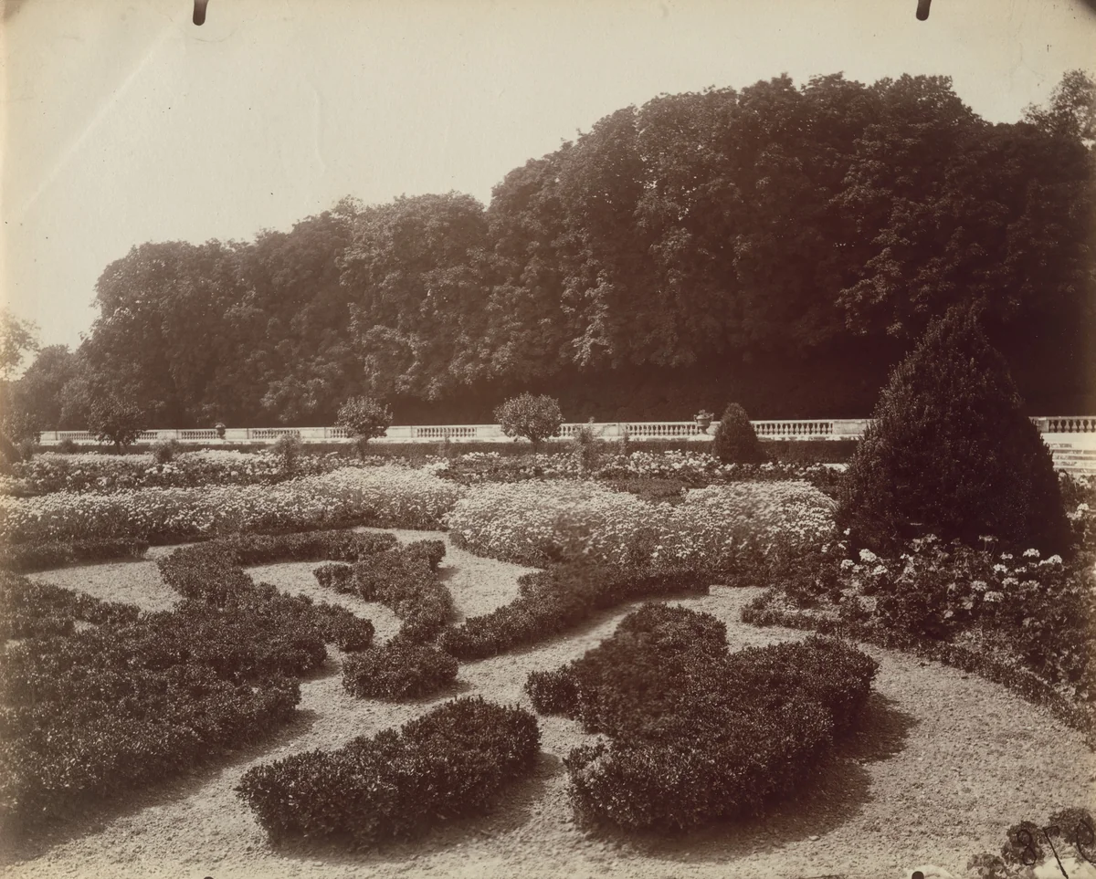 Versailles by Eugène Atget, photograph, 1919