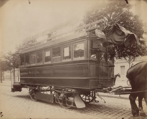 Tramway à chevaux by Eugène Atget, photograph, 1910