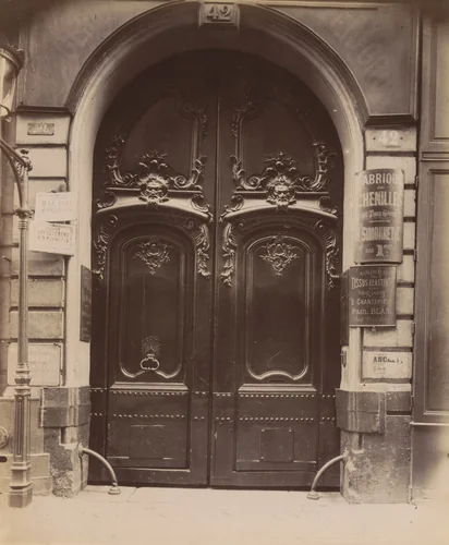 Porte, 42 rue de Cléry by Eugène Atget, photograph, 1903