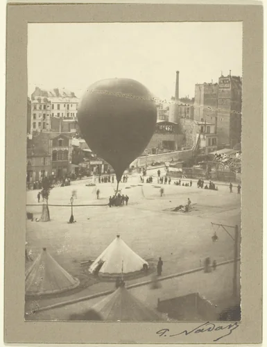 Le Neptune, Place Saint-Pierre à Montmartre by Nadar, photograph, 1870