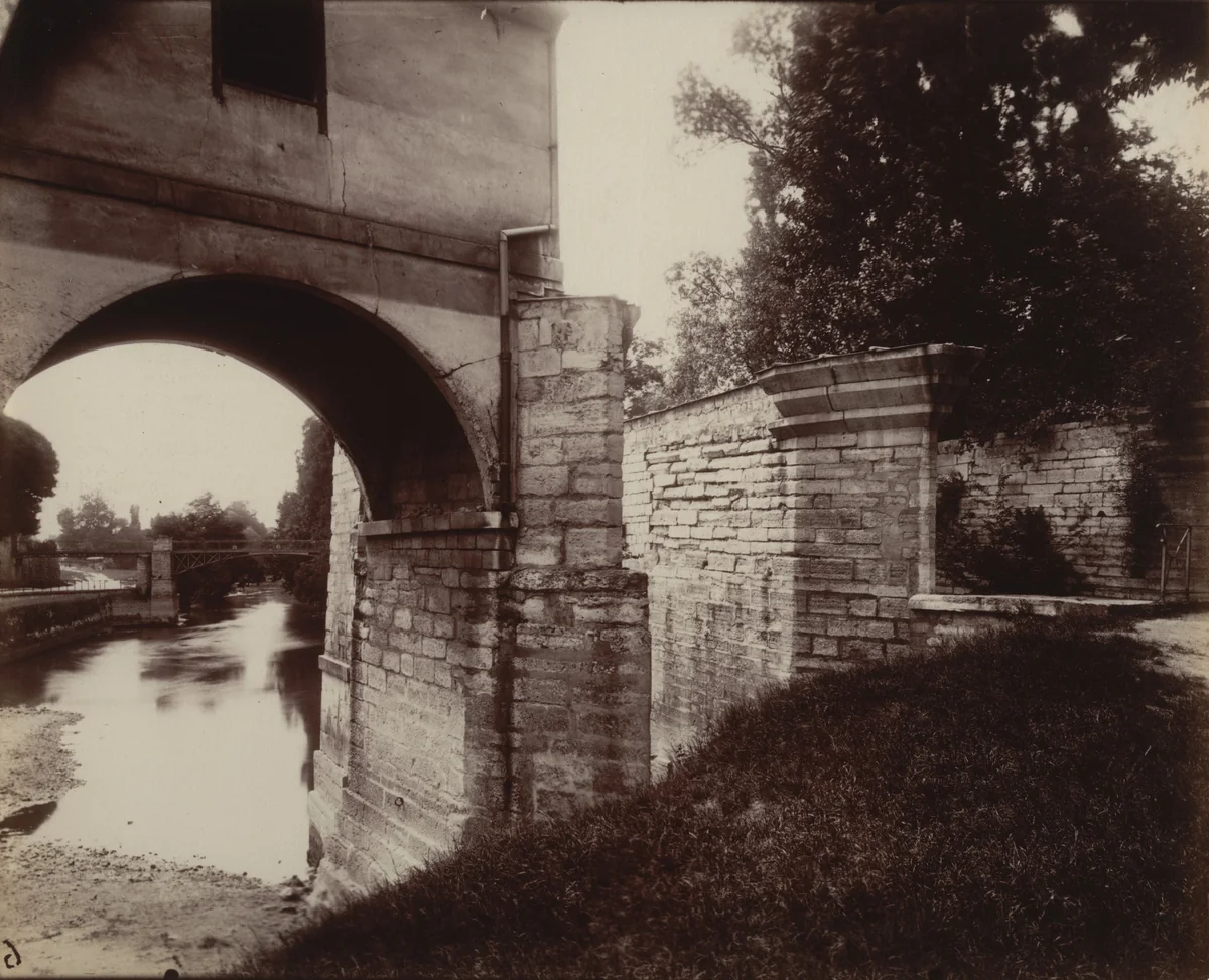 Charenton, vieux moulin by Eugène Atget, photograph, 1915