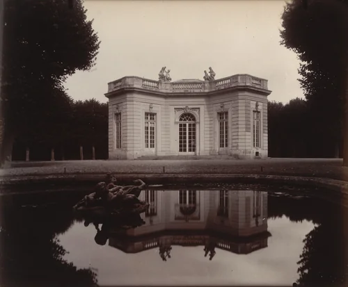 [Petit] Trianon [Pavillon Français] by Eugène Atget, photograph, 1923