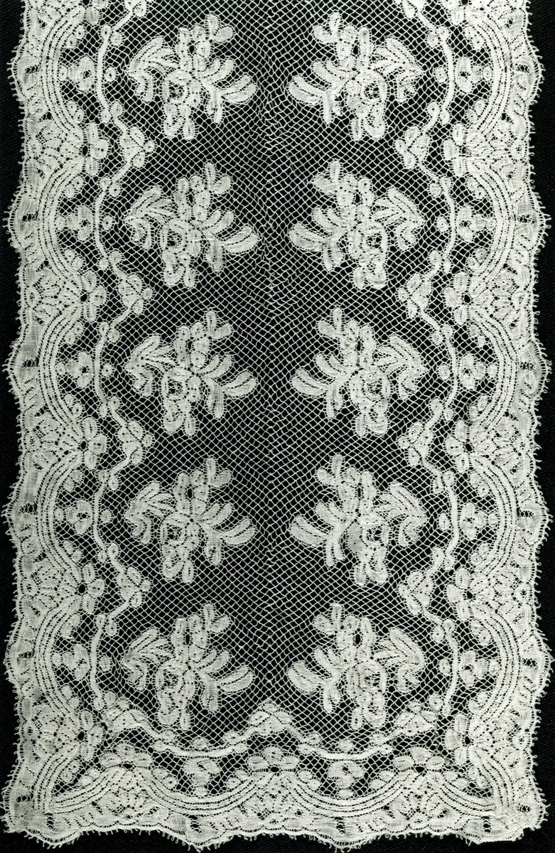 Scarf by Belgium, textile, 1865-1885