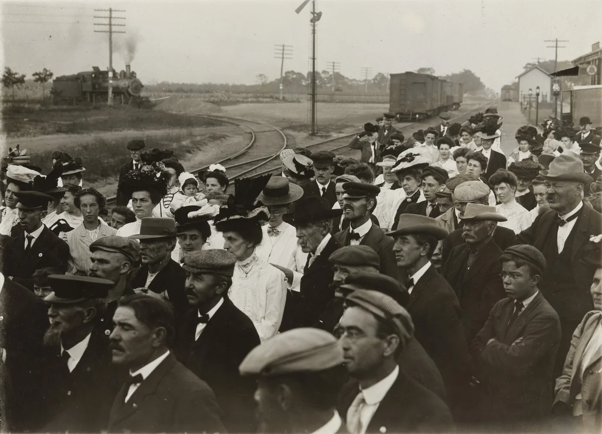 Crowd at L.S. Chandler Speech by Unidentified Photographer, photograph, 1908