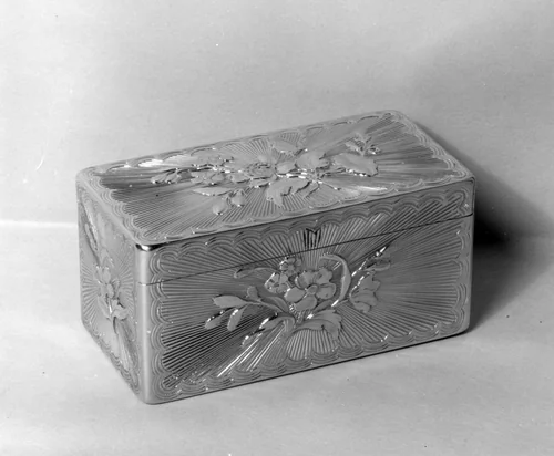 Snuffbox by Jean Ducrollay, metalwork, 1754-1755