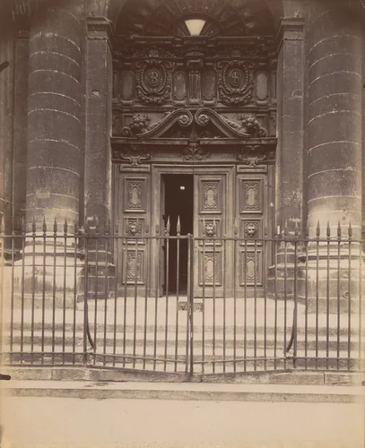 Porte. L'église Saint-Paul by Eugène Atget, photograph, 1911