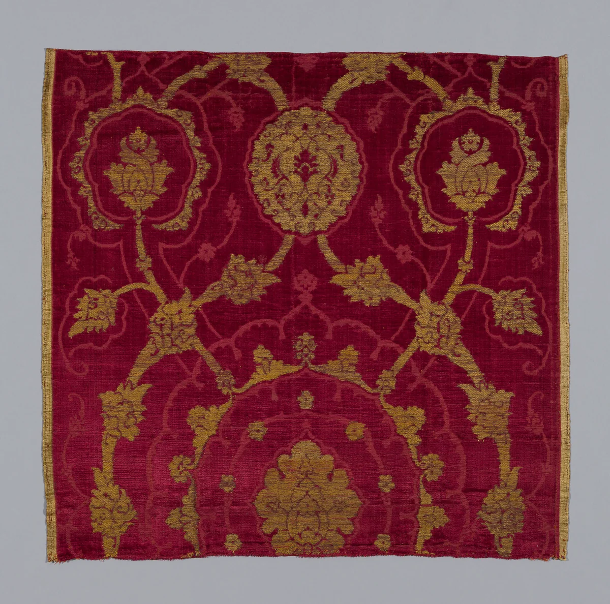 Fragment by Italy or Turkey, textile, 1475-1525