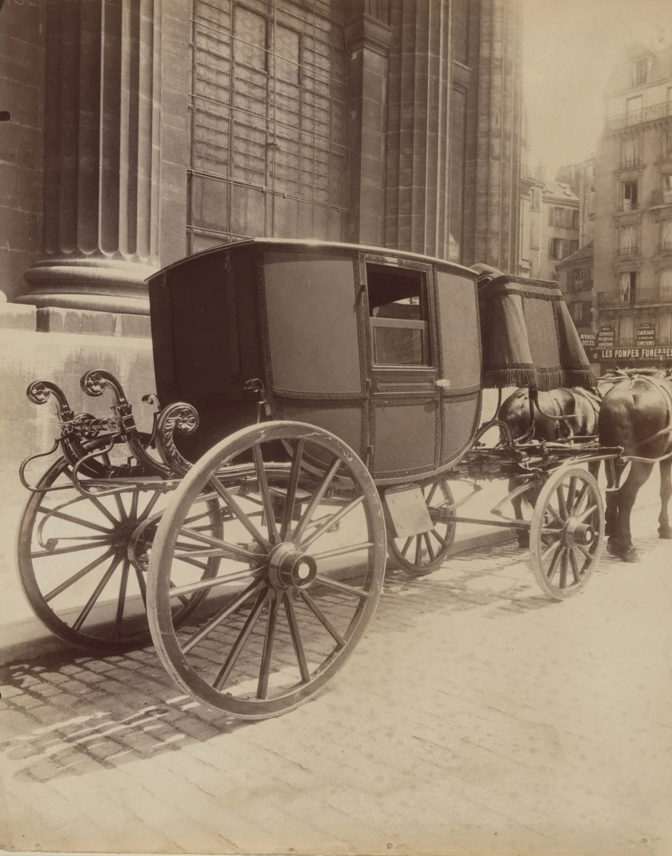 Voiture Enterrement de 1e Classe by Eugène Atget, photograph, 1908