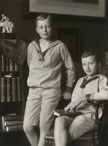 Middle-class Children by August Sander, photograph, 1911