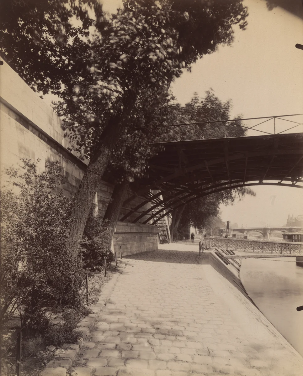 Port du Louvre by Eugène Atget, photograph, 1911