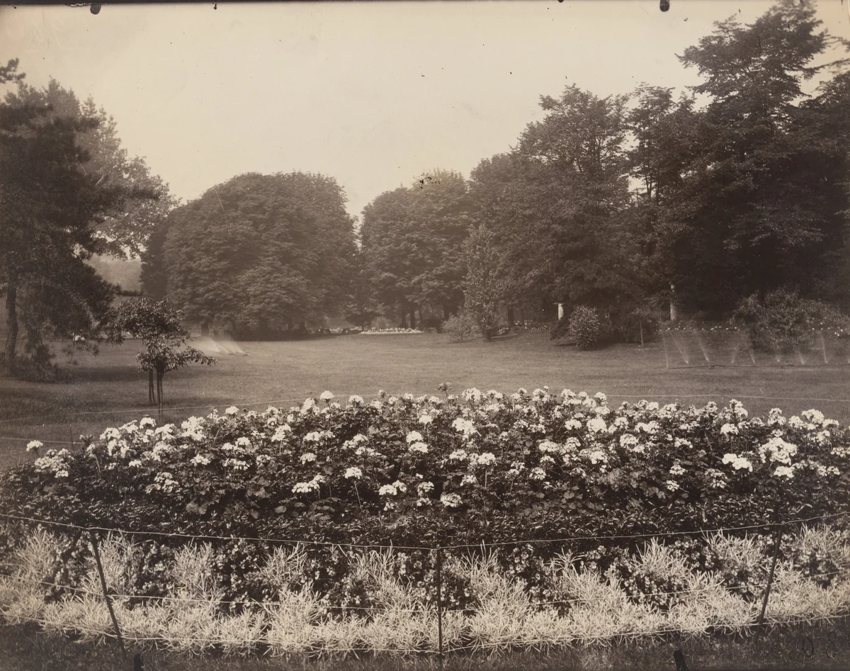 Luxembourg by Eugène Atget, photograph, 1919