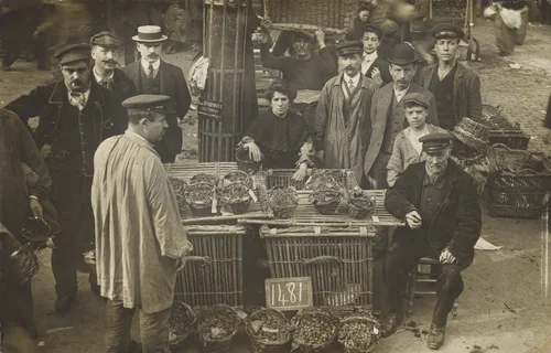Les Halles, Paris by Unidentified Photographer, photograph, 1914
