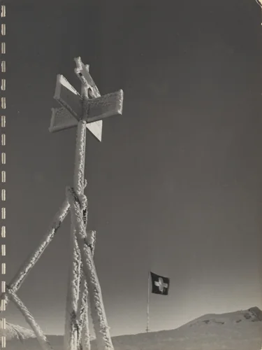 40 Fotos, page 18 by Robert Frank, photograph, 1946