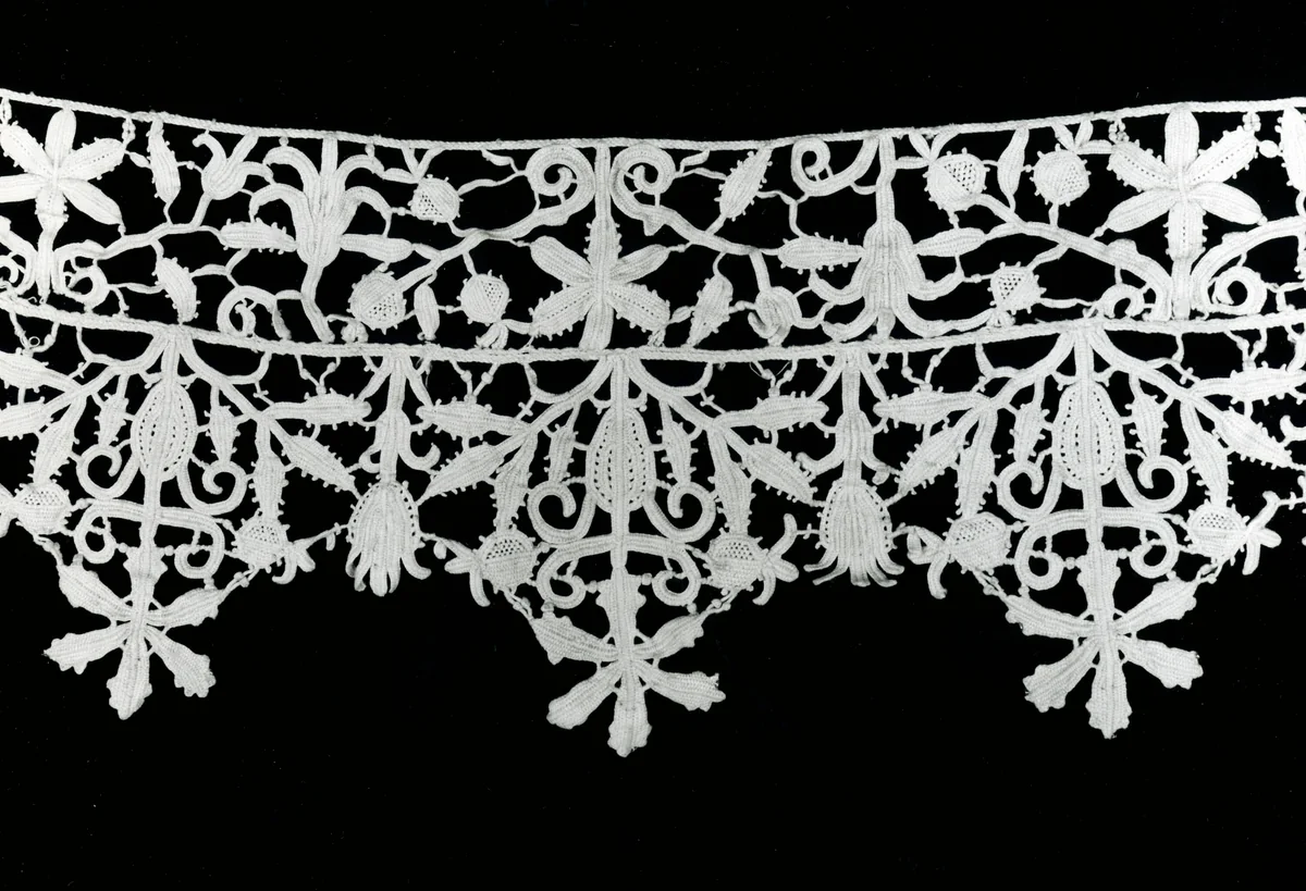 Border by Italy, textile, 1610-1640