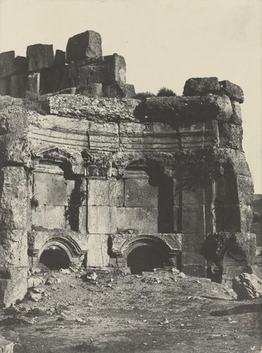 Baalbeck, Hémicycle, de L'enceinte des Temples du Soleil et de Jupiter by Maxime Du Camp, photograph, 1849