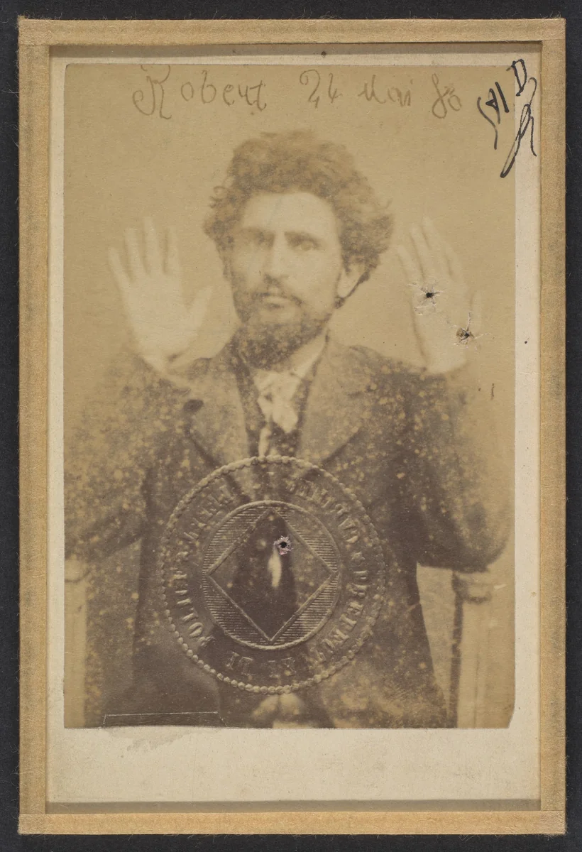Robert. Fritz, Malatesta. 24 ans, Suisse. Excitation à la haine des citoyens les uns contre les autres, expulsé. by Alphonse Bertillon, photograph, 1880-1899