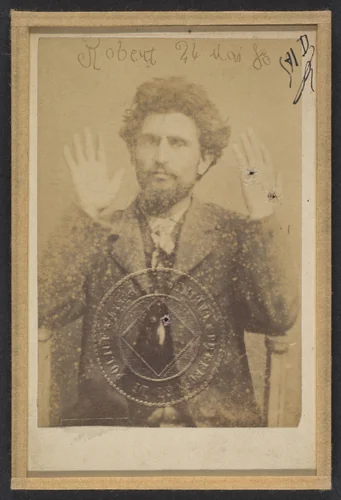 Robert. Fritz, Malatesta. 24 ans, Suisse. Excitation à la haine des citoyens les uns contre les autres, expulsé. by Alphonse Bertillon, photograph, 1880-1899