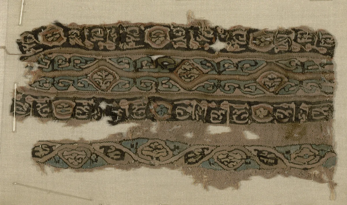 Borders by Egypt, textile, 969-1171