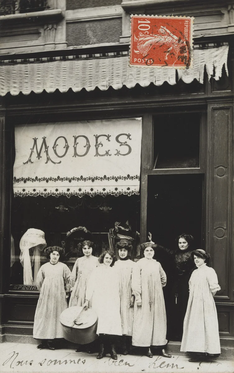 Magasin de mode, Roanne by Unidentified Photographer, photograph, 1910