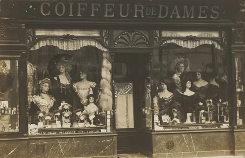 Coiffeur de dames Borderie, Manucure - massage électrique, Coiffures pour têtes, 1, passage du Désir, Société des produits "As de Trèfle," Paris, by Unidentified Photographer, photograph, 1905