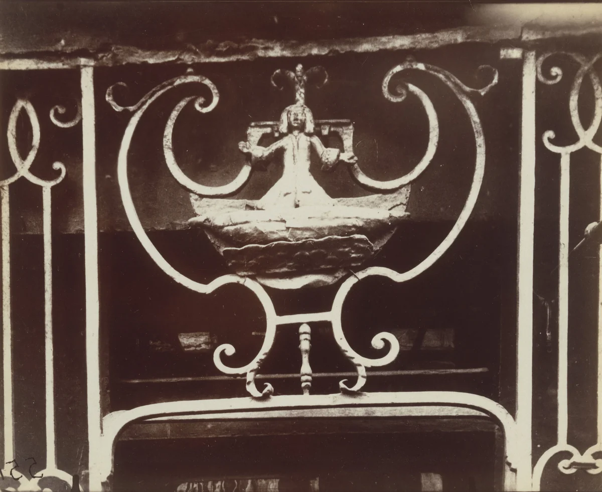 À la Grâce de Dieu. Rue Montmartre by Eugène Atget, photograph, 1908