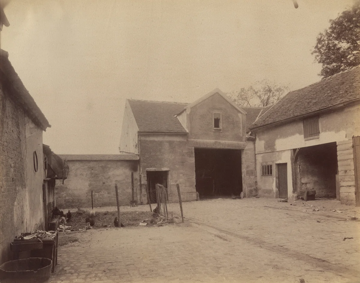 Bourg-la-Reine. Cour de la Ferme -- Famille. Duplessis -- Lucile Camille Desmoulins -- Grande rue 14 by Eugène Atget, photograph, 1901