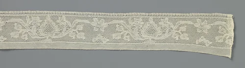 Strook kloskant met pot of schaal met dennenappel by anonymous, other, 1800-1899