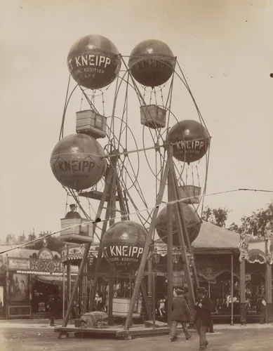 Fête des Invalides by Eugène Atget, photograph, 1912
