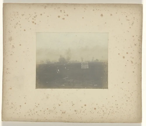 Reclamebord in een veld tijdens de wereldtentoonstelling in St. Louis (Louisiana Purchase Exposition), 1904 by Jan Schüller, photograph, 1904-1905