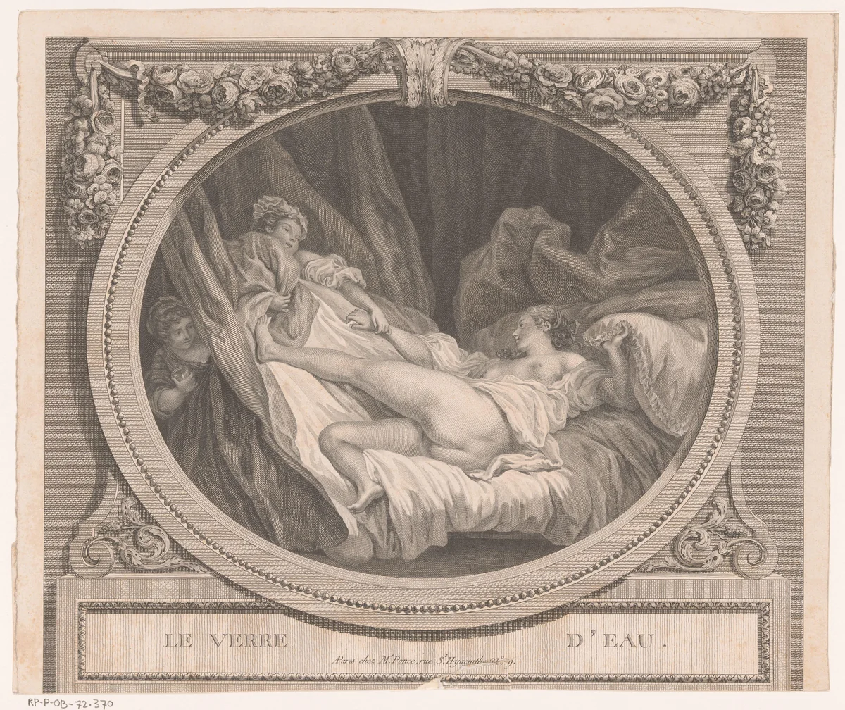 Twee dienstmeisjes trekken de dekens weg van een half ontklede vrouw in een bed by Nicolas Ponce, print, 1756-1831