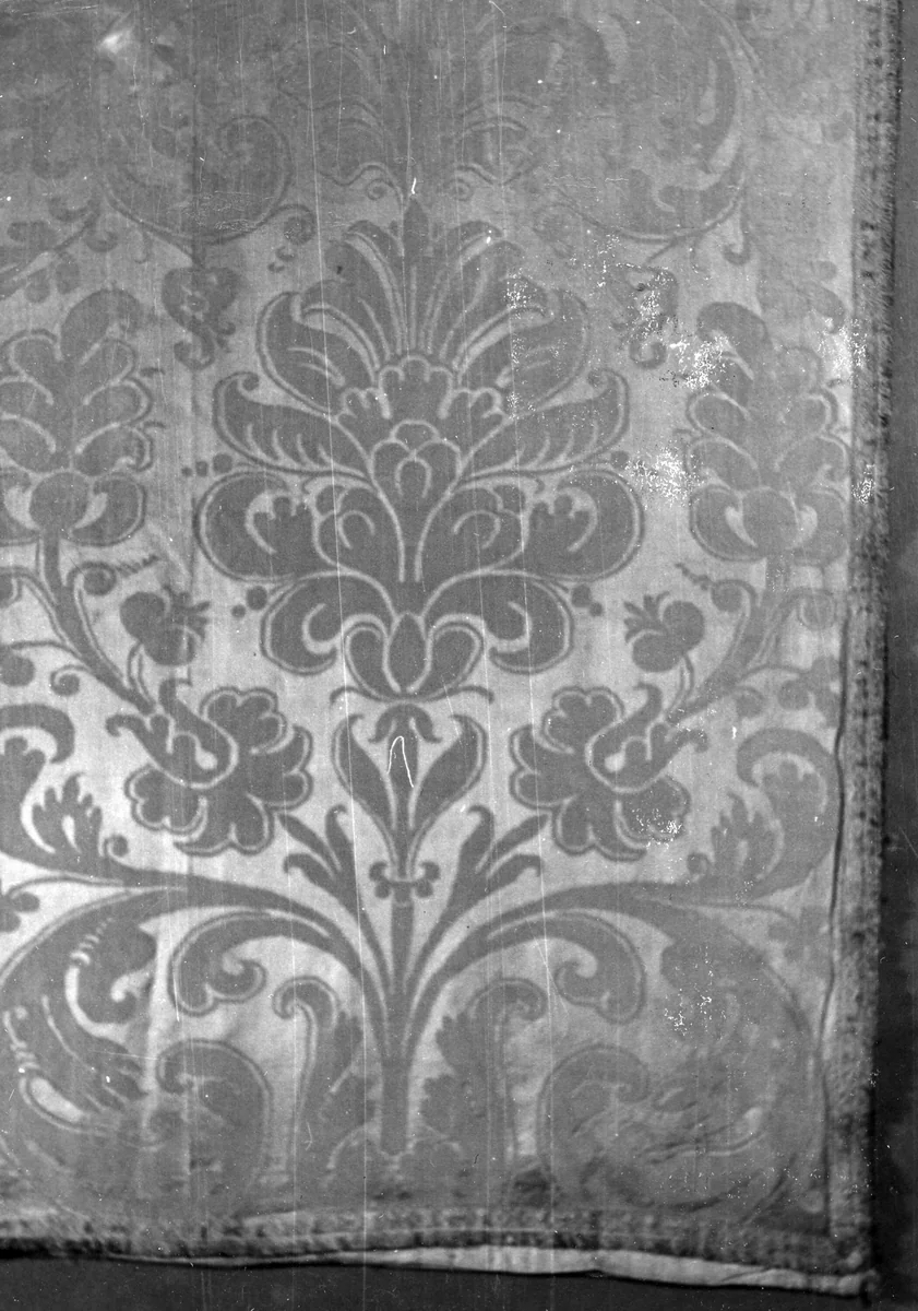 Fragment by France or Italy, textile, 1701-1800