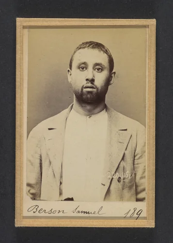 Berson. Samuel. 28 ans, né le 3/?/65 à Dinabourg (Russie). Tailleur d'habits. Anarchiste. 2/7/94. by Alphonse Bertillon, photograph, 1894