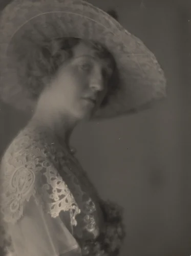 Violet Romer by Edward Weston, photograph, 1917