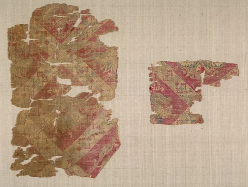 Silk Fragments with Palmette Blossoms by Unknown, textile, 700-799