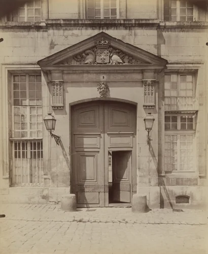 Versailles. Porte Rue Gambetta by Eugène Atget, photograph, 1903