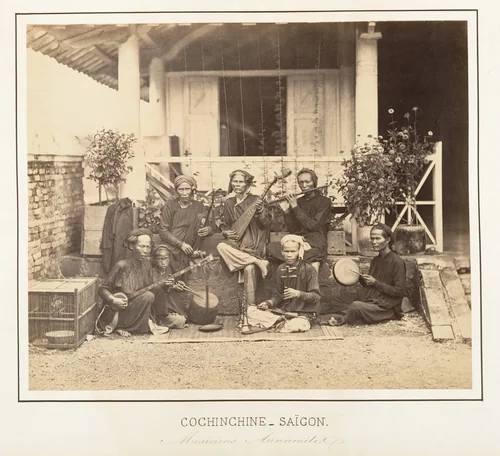 Musiciens Annamites, Saïgon, Cochinchine by Emile Gsell, photograph, 1866