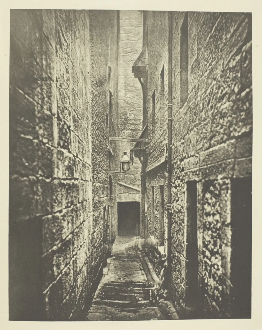 Close No. 61 Saltmarket by Thomas Annan, photograph, 1868