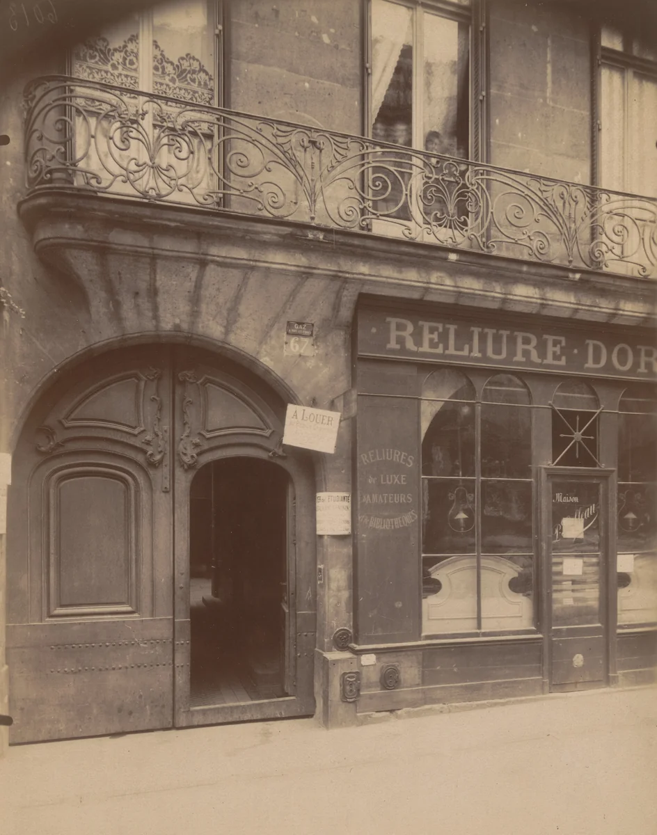 Balcon. 67 rue Saint-Jacques by Eugène Atget, photograph, 1913