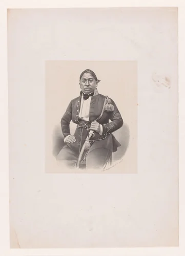 Portret van een onbekende officier uit Nederlands-Indië by anonymous, print, 1827-1904