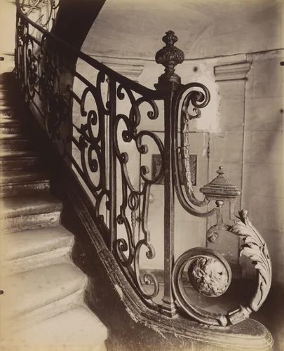 13 rue des Petits Champs by Eugène Atget, photograph, 1907
