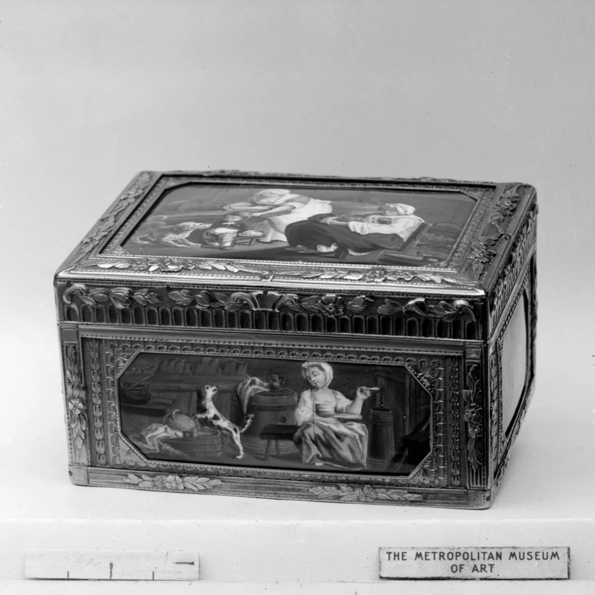 Snuffbox with miniatures representing domestic scenes and still-life subjects by Mathieu Coiny fils, metalwork, 1700-1899