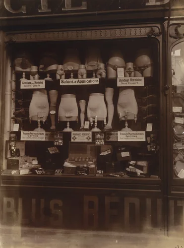 Boulevard de Strasbourg by Eugène Atget, photograph, 1926