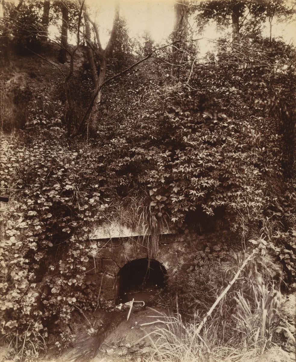 Porte Dauphine by Eugène Atget, photograph, 1913