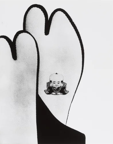 Fukusuke Tabi by Iwata Nakayama (中山岩太), photograph, 1930