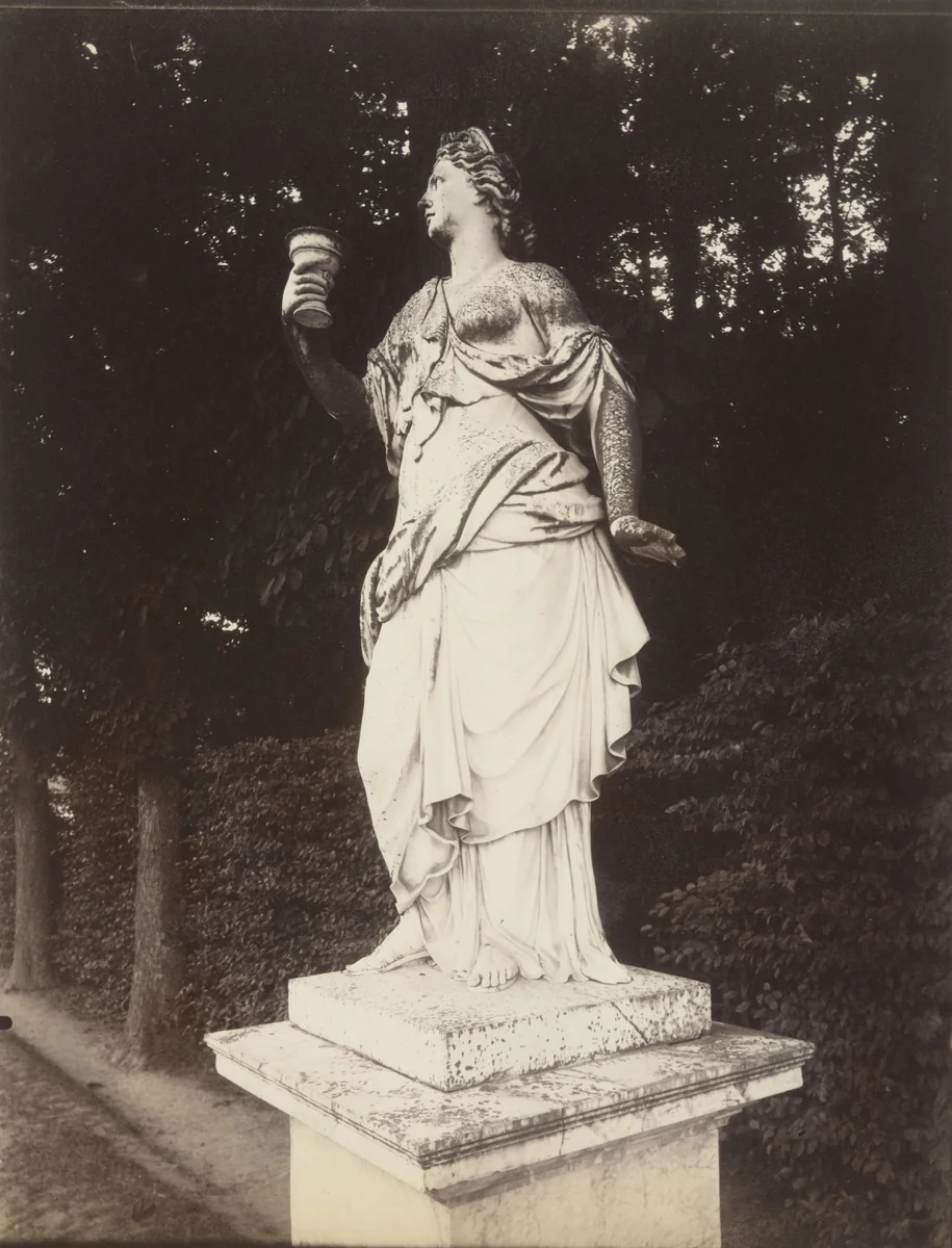 Versailles--La Fidélité par Lefebvre by Eugène Atget, photograph, 1923